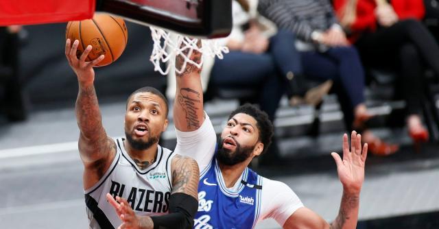 亚博体育官方网站-关键卡位战湖人进攻乏力 无缘前六=无缘总冠军?